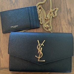 AUTHENTIC UPTOWN CHAIN WALLET IN GRAIN DE POUDRE EMBOSSED LEATHER